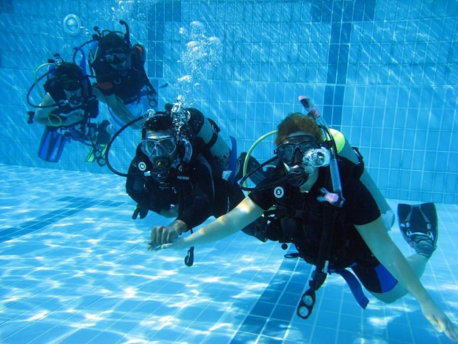 images/corsi/medium/corsi_scuba_diving_piscina.jpg
