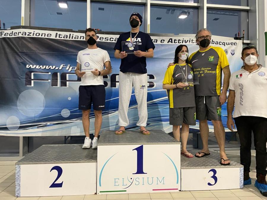 images/discipline/NUOTO_PINNATO/2022/medium/podio_agropoli_master_2022.jpg