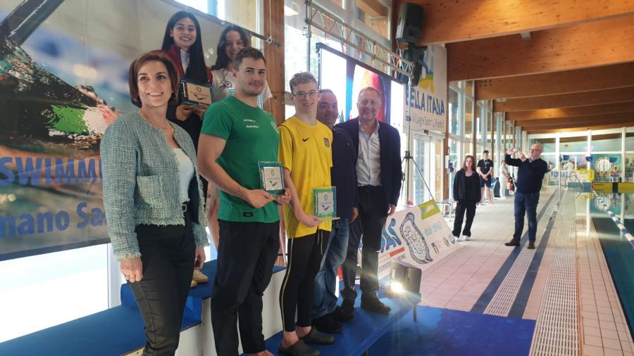 images/discipline/NUOTO_PINNATO/2023/medium/PREMIAZIONE_TROFEO_FERRERO.jpg