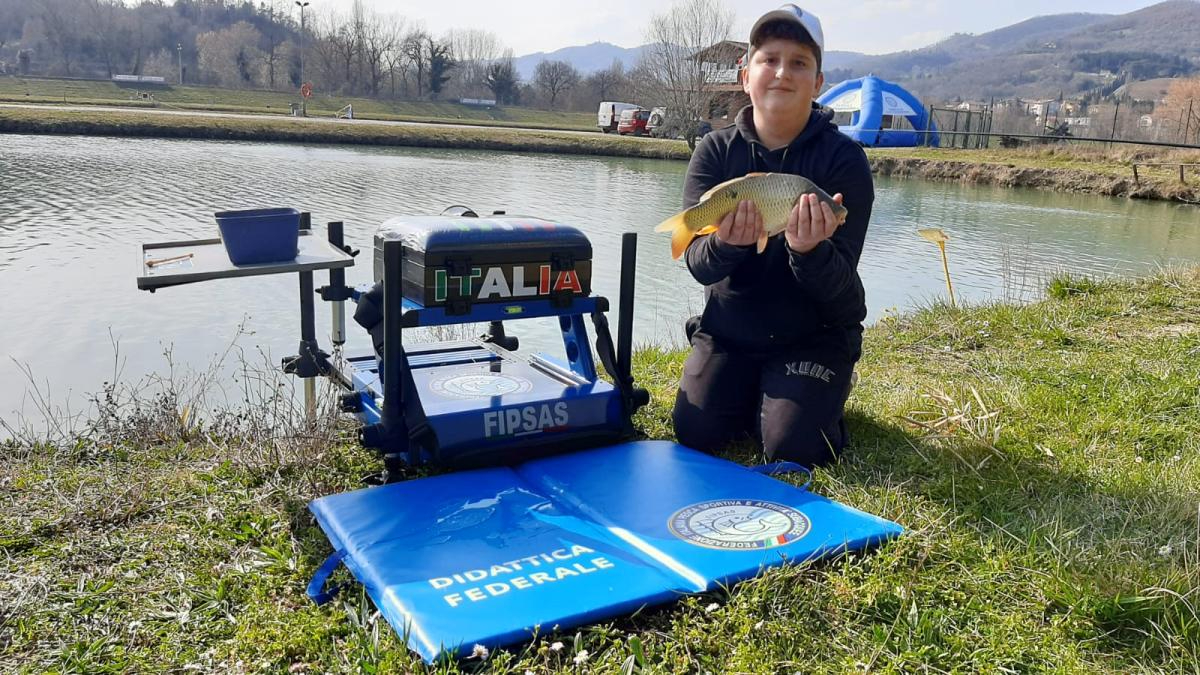 1 Corso di Pesca Giovani Laghi di Faldo 13