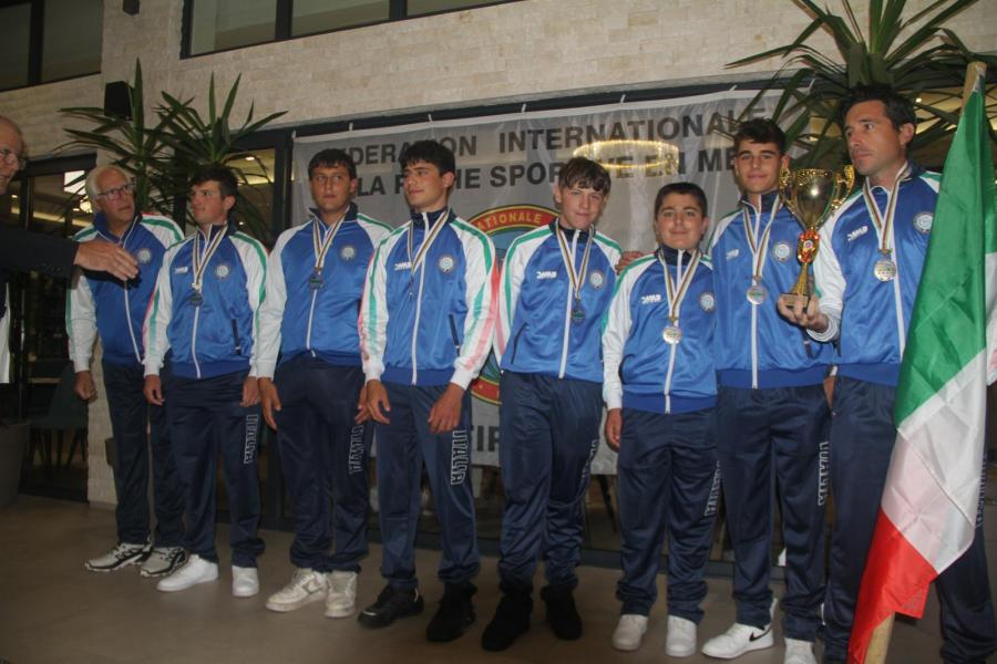 images/images/Pesca_Di_Superficie/canna_da_natante/2025/medium/italia_under21_cannadanatante_2025.jpg