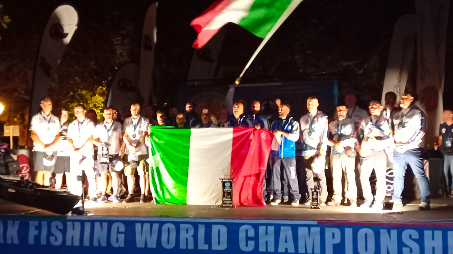 images/images/Pesca_Di_Superficie/kayak_fishing/2024/medium/italia_campione_kf2024.png