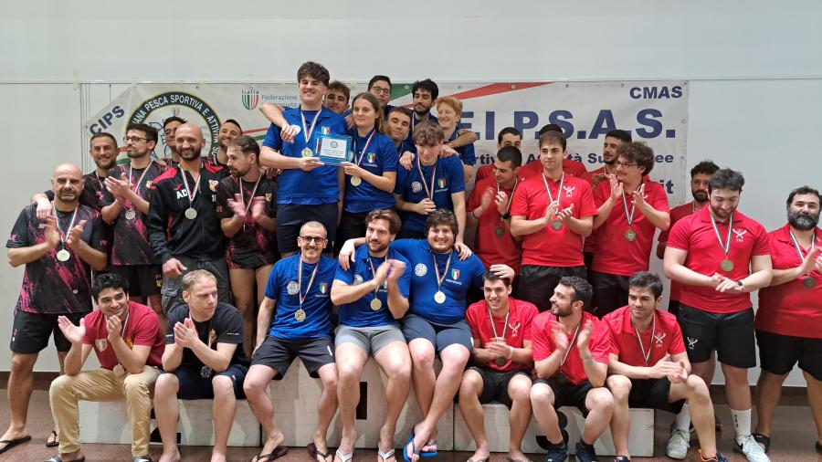 images/images/attivitasubacquee_nuotopinnato/Hockey_Sub/medium/Foto_Podio_CI_Assoluto_Hockey_Sub_2025.jpg