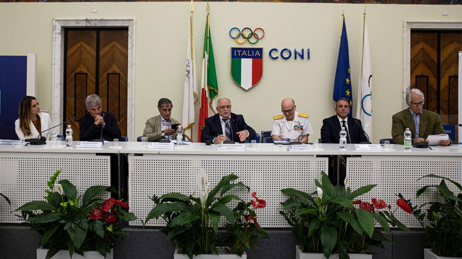 images/images/attivitasubacquee_nuotopinnato/Pesca_in_apnea/medium/Foto_conferenza_stampa.jpg