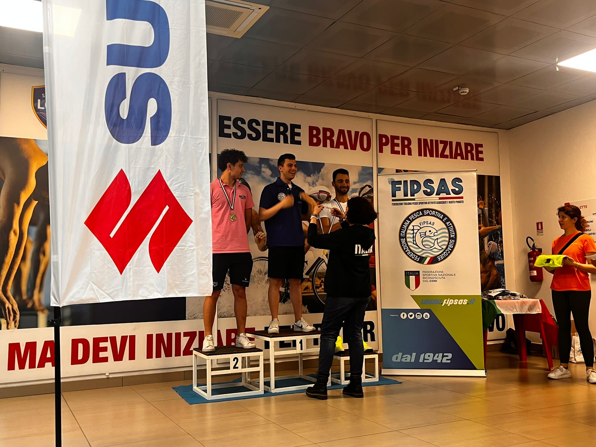 Podio 4x50 m maschile