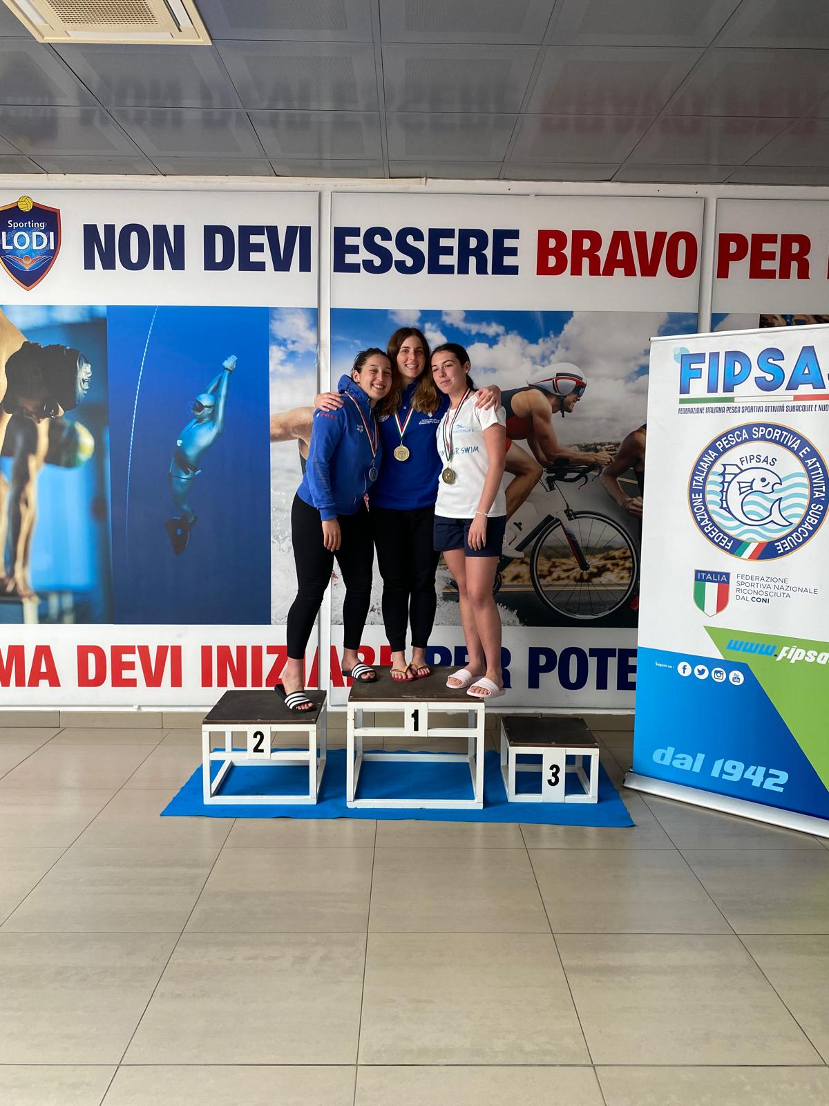 Podio 8x50 femminile