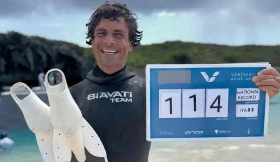images/images/attivitasubacquee_nuotopinnato/apnea/medium/Foto_Davide_Carrera_Record_Costante_con_Pinne_5_Luglio_2025.jpg
