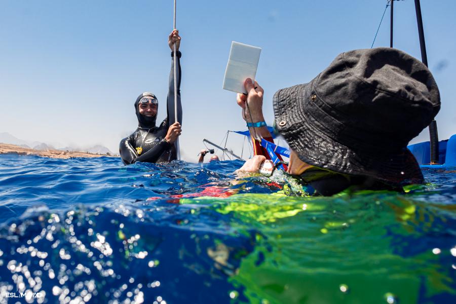 images/images/attivitasubacquee_nuotopinnato/apnea/medium/Foto_Giacomo_Sergi_-_per_il_sito.JPG