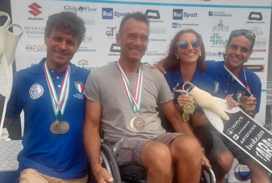 images/images/attivitasubacquee_nuotopinnato/apnea/medium/Foto_di_gruppo_Carrera_Cianfoni_Auteri_Usai_19_Luglio_2025.jpeg