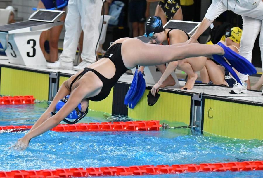 images/images/attivitasubacquee_nuotopinnato/nuoto_pinnato/medium/Foto_pinnatista_con_le_pinne_azione.jpg