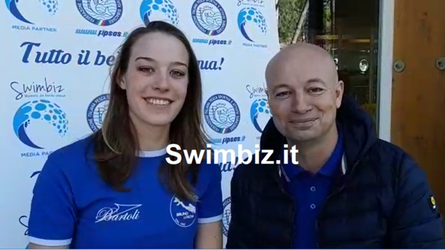 images/images/attivitasubacquee_nuotopinnato/nuoto_pinnato/medium/erica-barbon_salotto_acquatico.png