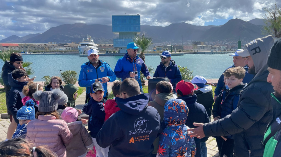 images/images/federazione/a_pesca_con_papà/medium/a_pesca_con_fipsas_Marina_di_Stabia.png
